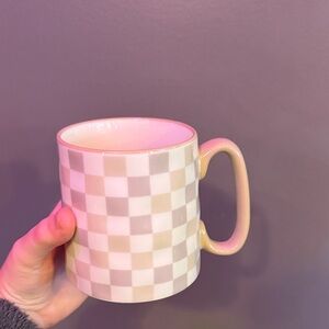 Elegant Checkered Cream and White Mug